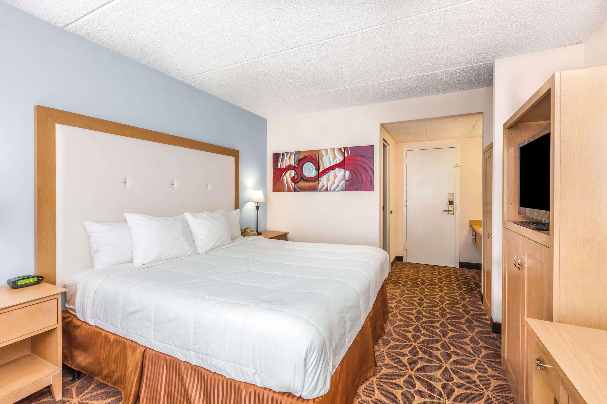 Days Inn Syracuse East Syracuse Dış mekan fotoğraf